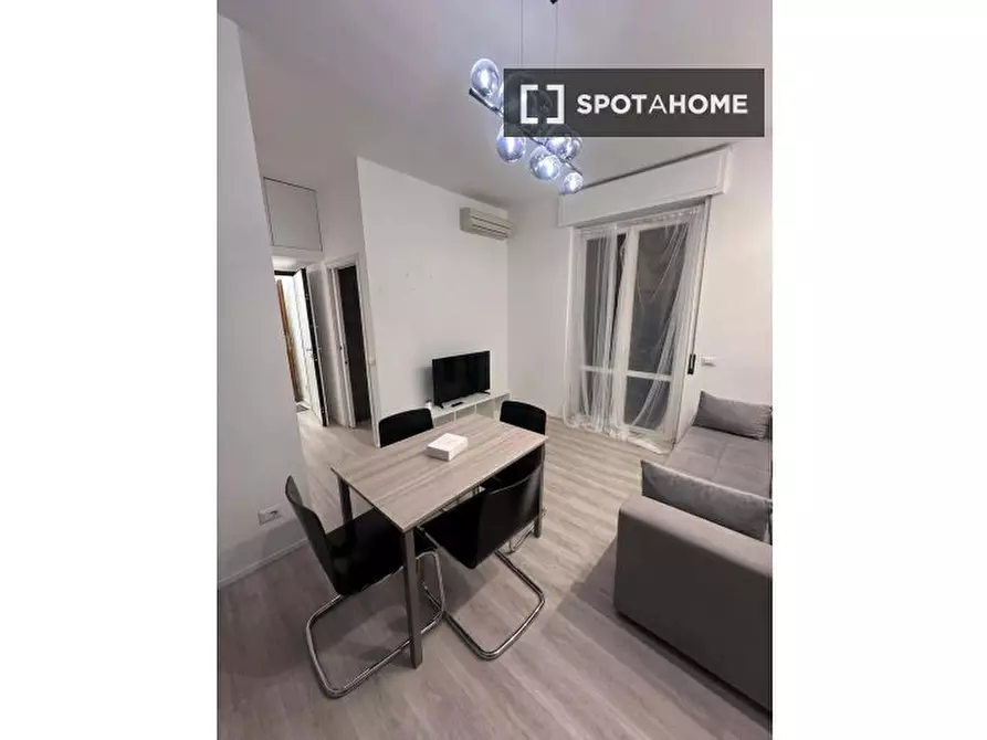 Immagine 2 di Appartamento in affitto  in Via Giovanni Battista Sammartini a Milano