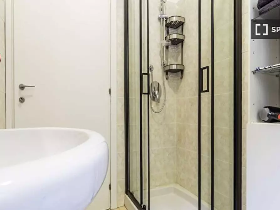 Immagine 15 di Camera condivisa in affitto  in Corso Vercelli a Milano