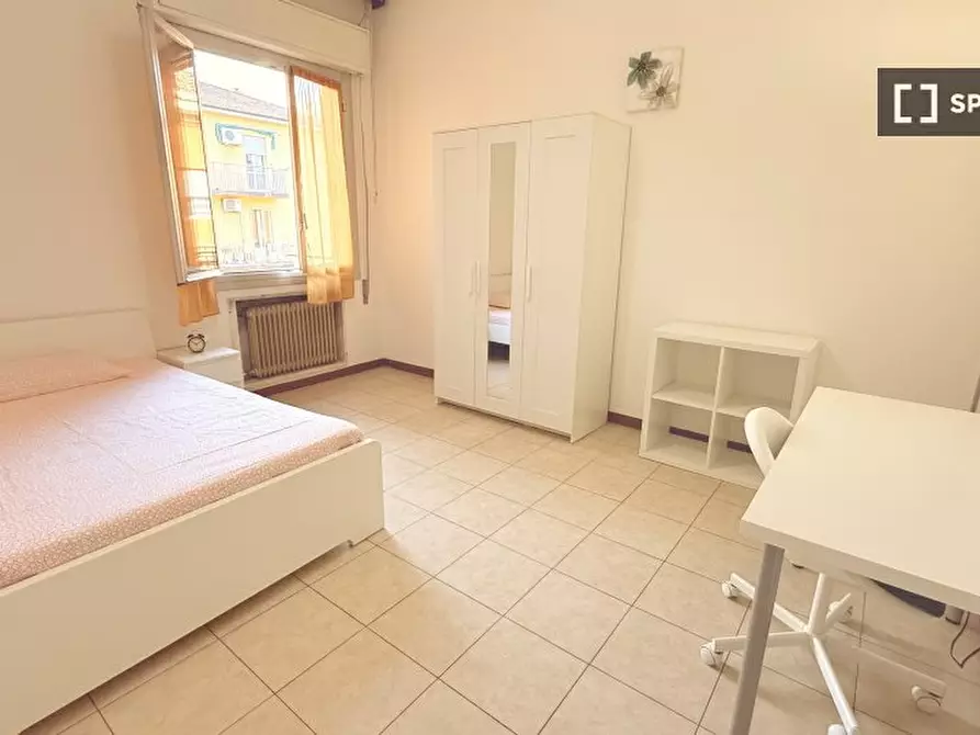Immagine 6 di Camera condivisa in affitto  in Via Donato Creti a Bologna