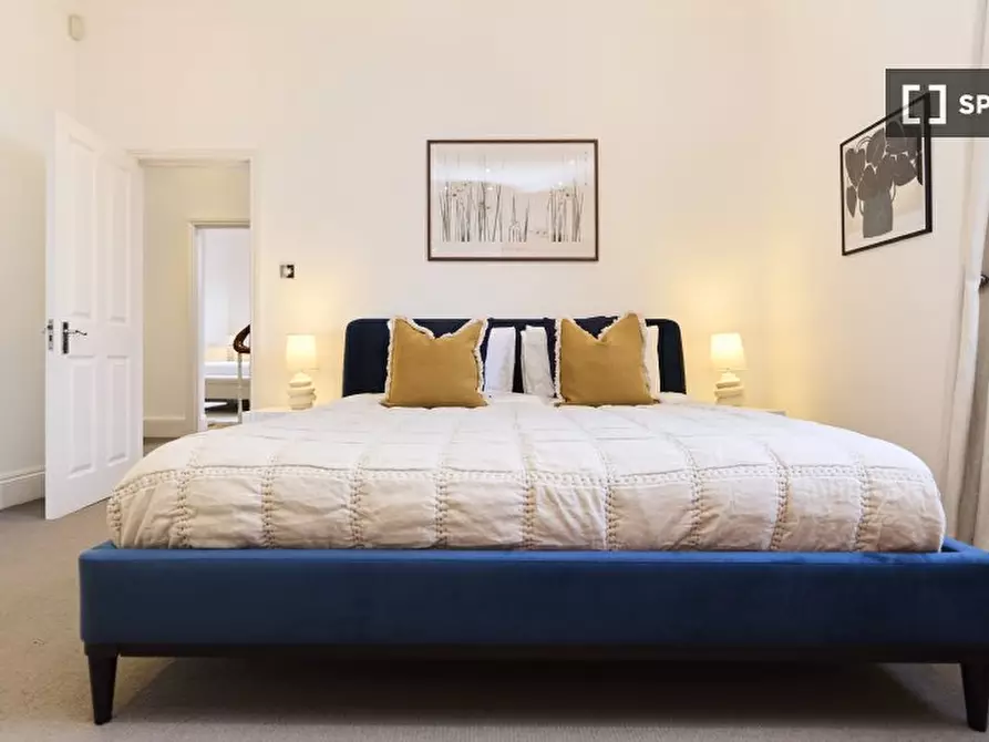 Immagine 16 di Appartamento in affitto  in Rudall Cres a Camden Town