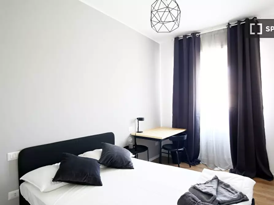 Immagine 1 di Camera condivisa in affitto  in Via Benjamin Constant a Milano