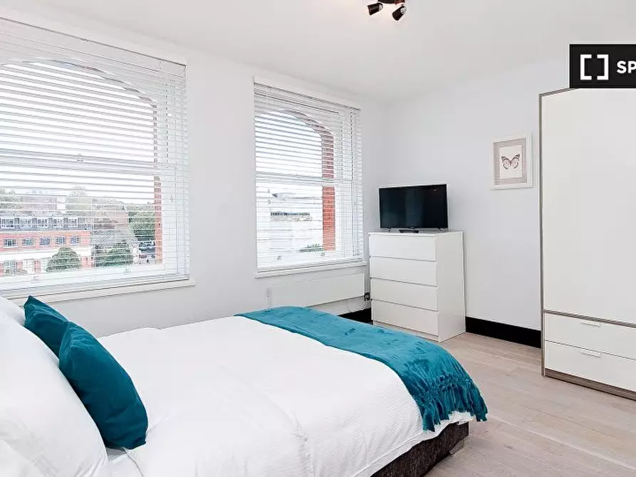 Immagine 9 di Appartamento in affitto  in Flat Heinze Building a Islington