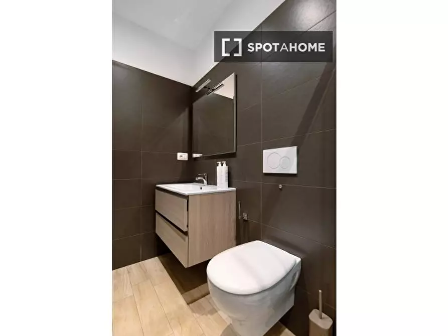 Immagine 10 di Ufficio in affitto  in Largo Caduti del Lavoro a Bologna