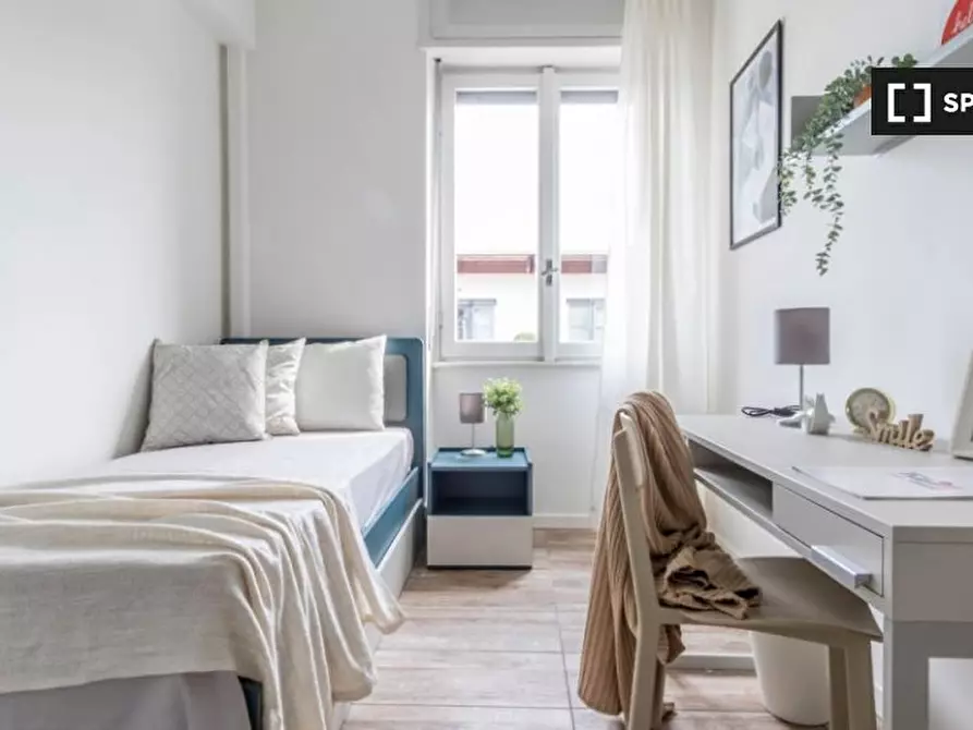 Immagine 1 di Camera condivisa in affitto  in Via Riccardo Pitteri a Milano