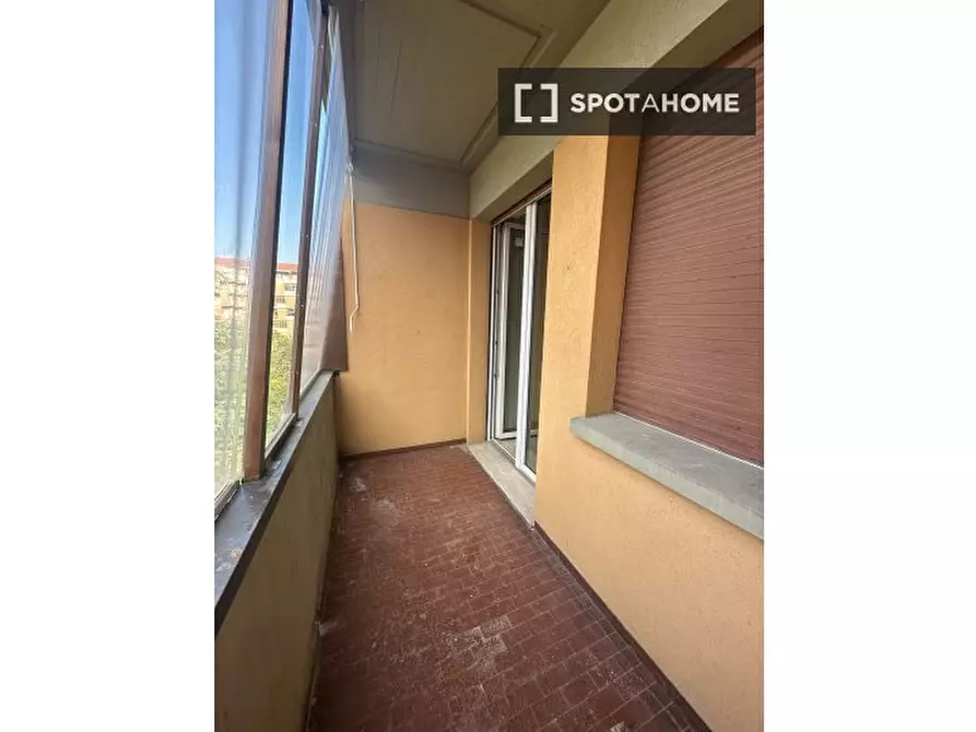 Immagine 8 di Camera condivisa in affitto  in Viale Felsina a Bologna
