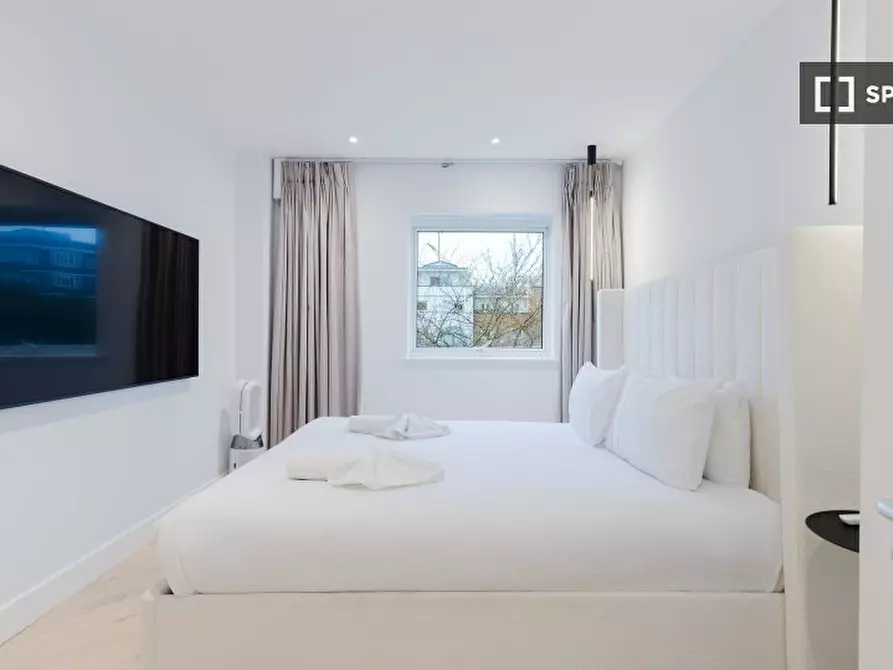 Immagine 2 di Appartamento in affitto  in Mill Pond Close a Lambeth