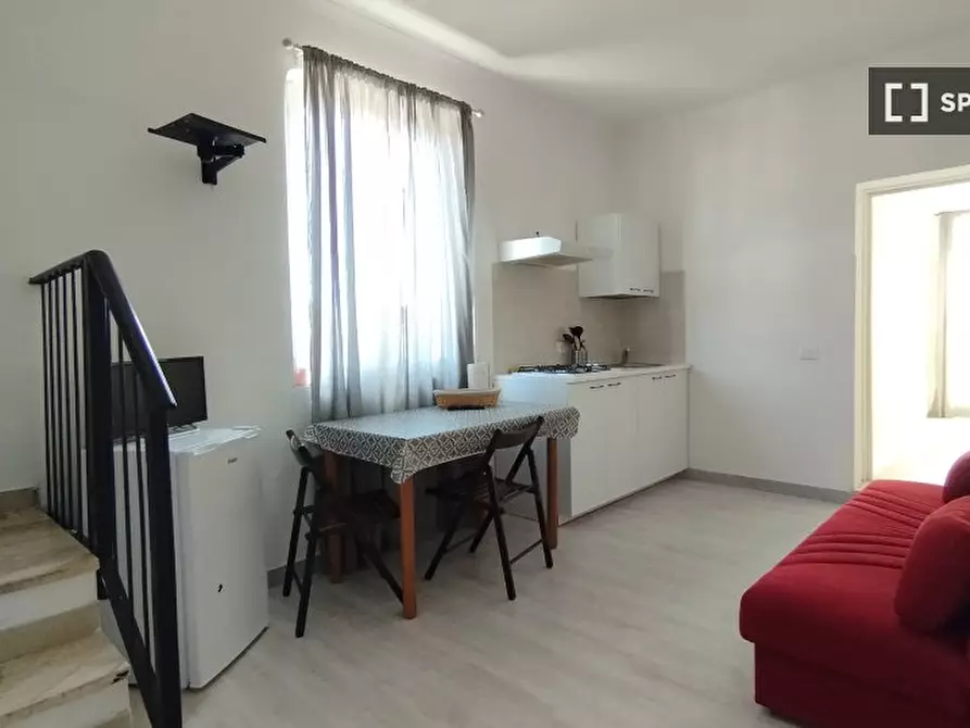 Immagine 2 di Appartamento in affitto  in Via Gambasca a Roma