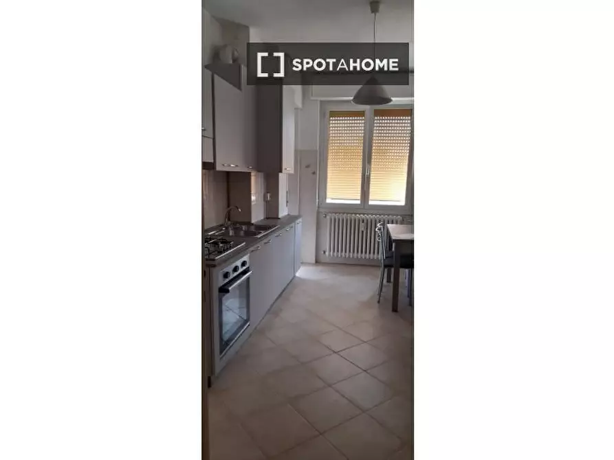 Immagine 5 di Camera condivisa in affitto  in Via Francesco Primaticcio a Milano