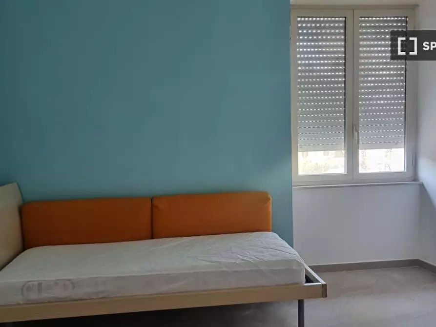 Immagine 6 di Camera condivisa in affitto  in Via Sanità a Napoli