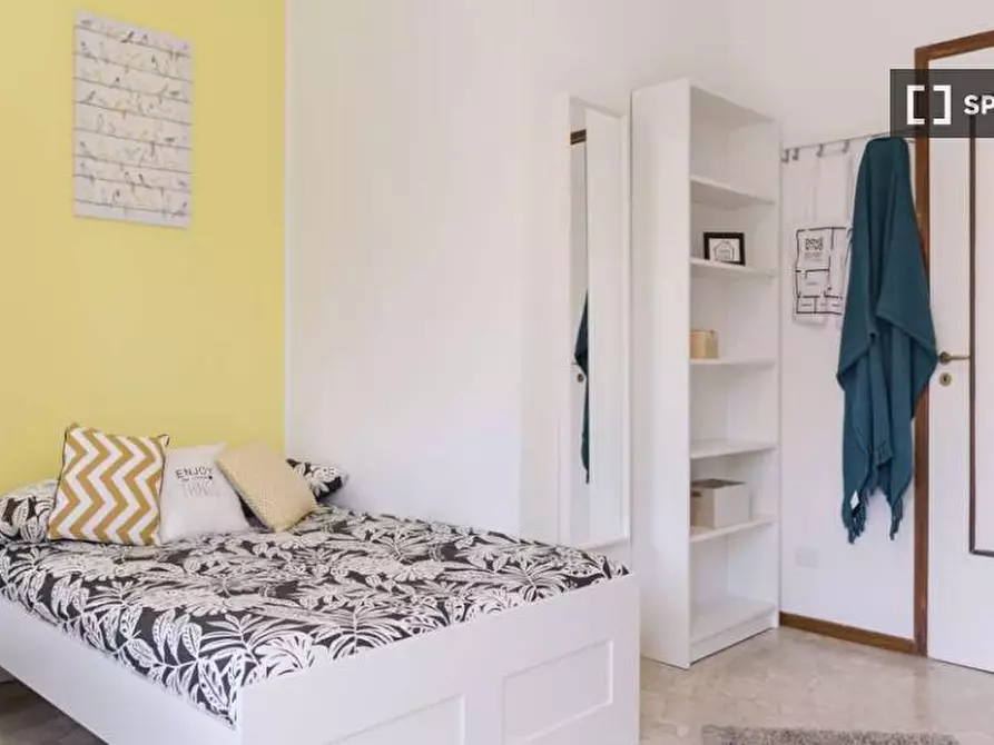 Immagine 5 di Camera condivisa in affitto  in Via Dei Mandorli Milan a Buccinasco