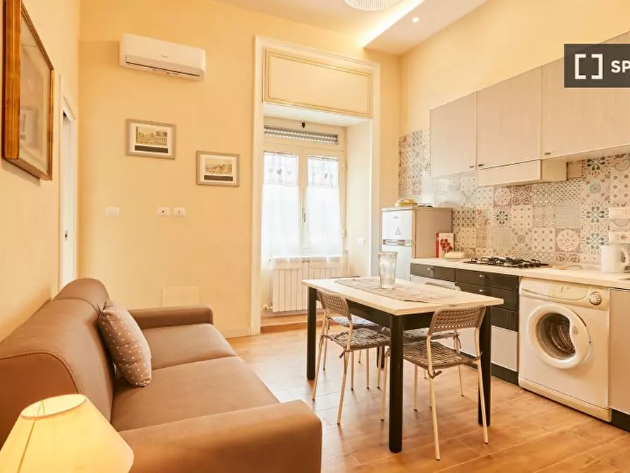 Immagine 10 di Appartamento in affitto  in Via Foggia a Napoli