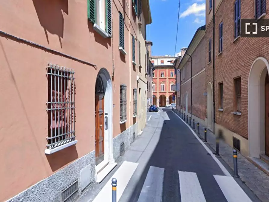 Immagine 10 di Camera condivisa in affitto  in Via Palestro a Bologna