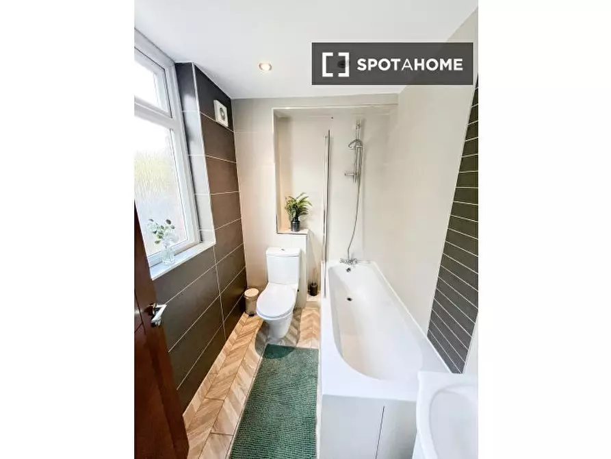 Immagine 10 di Appartamento in affitto  in Netherwood St a Camden Town