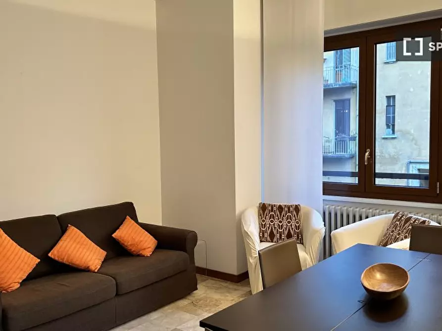 Immagine 1 di Appartamento in affitto  in Via Simone D'Orsenigo a Milano