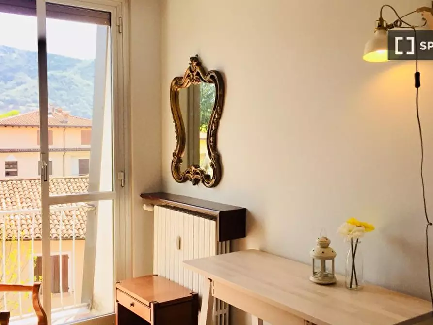 Immagine 14 di Camera condivisa in affitto  in Via Antonio Schivardi a Brescia