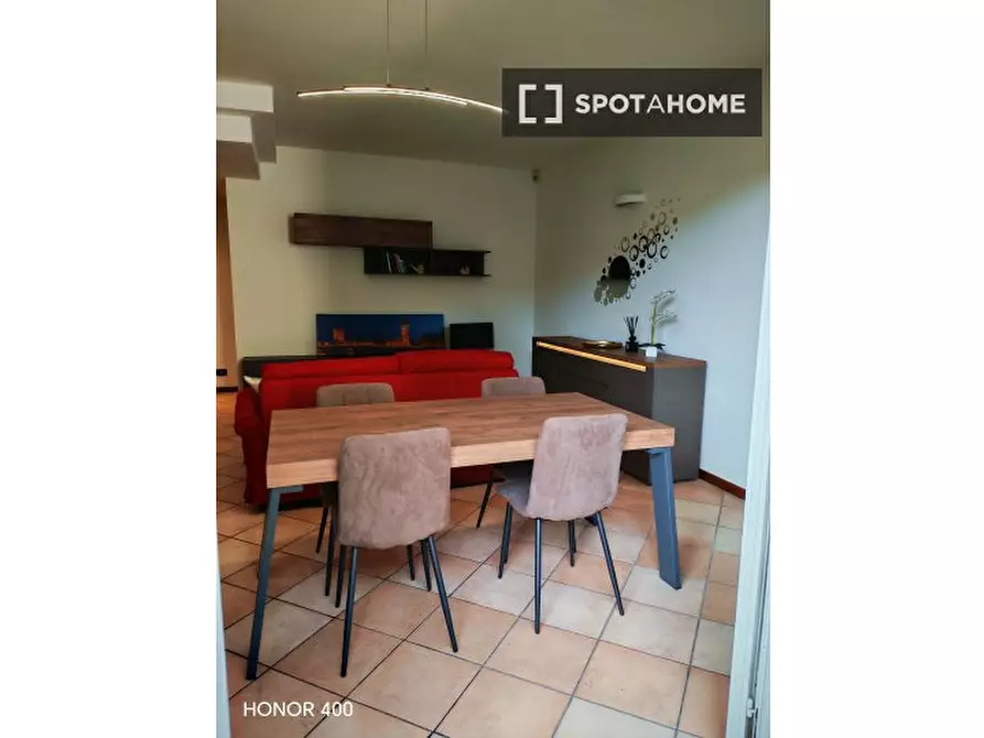 Immagine 3 di Appartamento in affitto  in Via delle Peschiere a Azzate