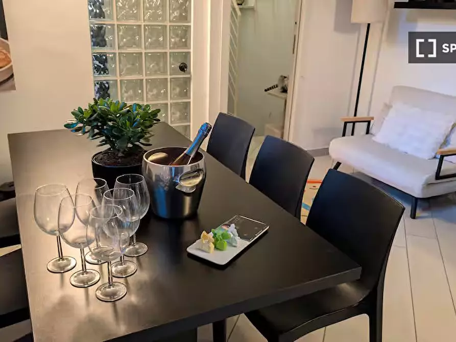 Immagine 2 di Appartamento in affitto  in Via Valtellina a Milano