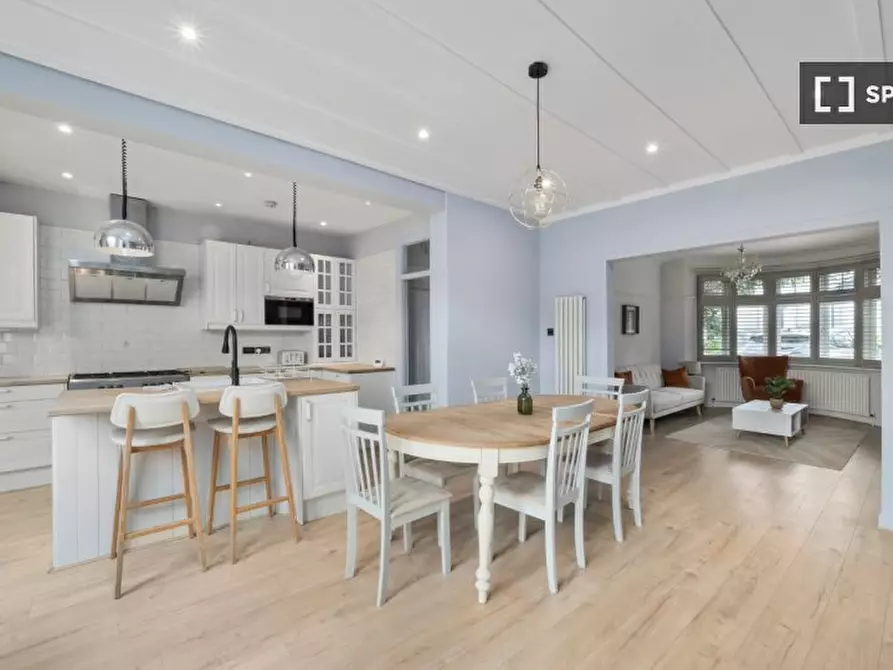 Immagine 5 di Appartamento in affitto  in Mount Ephraim Ln a Lambeth