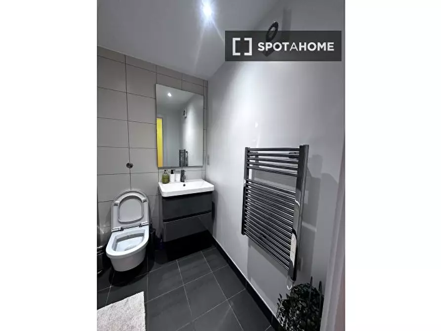 Immagine 15 di Appartamento in affitto  in High Timber St a 
