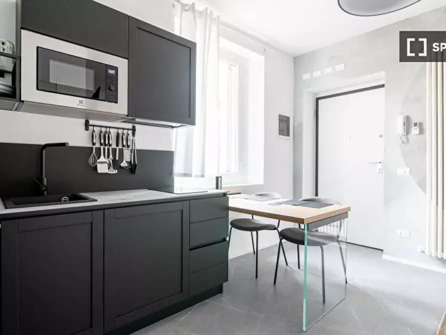 Immagine 2 di Ufficio in affitto  in Via Tartini a Milano