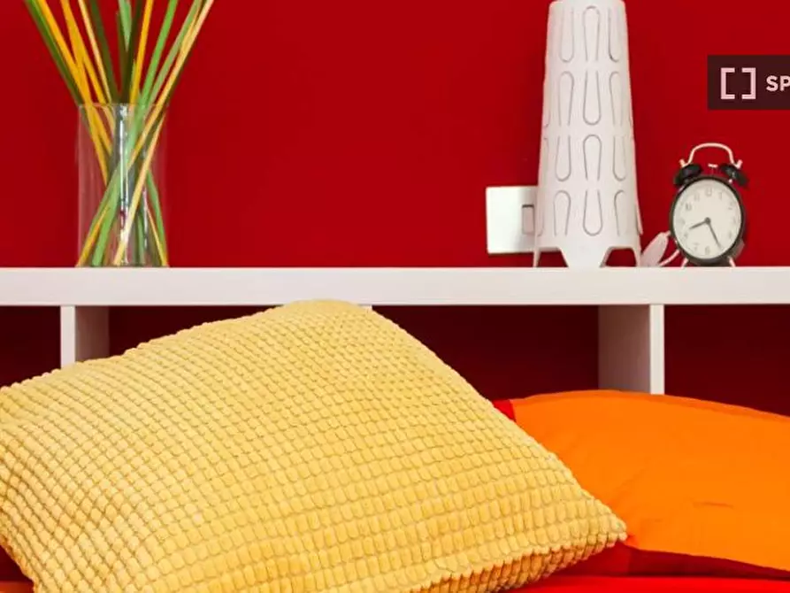 Immagine 2 di Camera condivisa in affitto  in Via Raffaello Bertieri a Milano