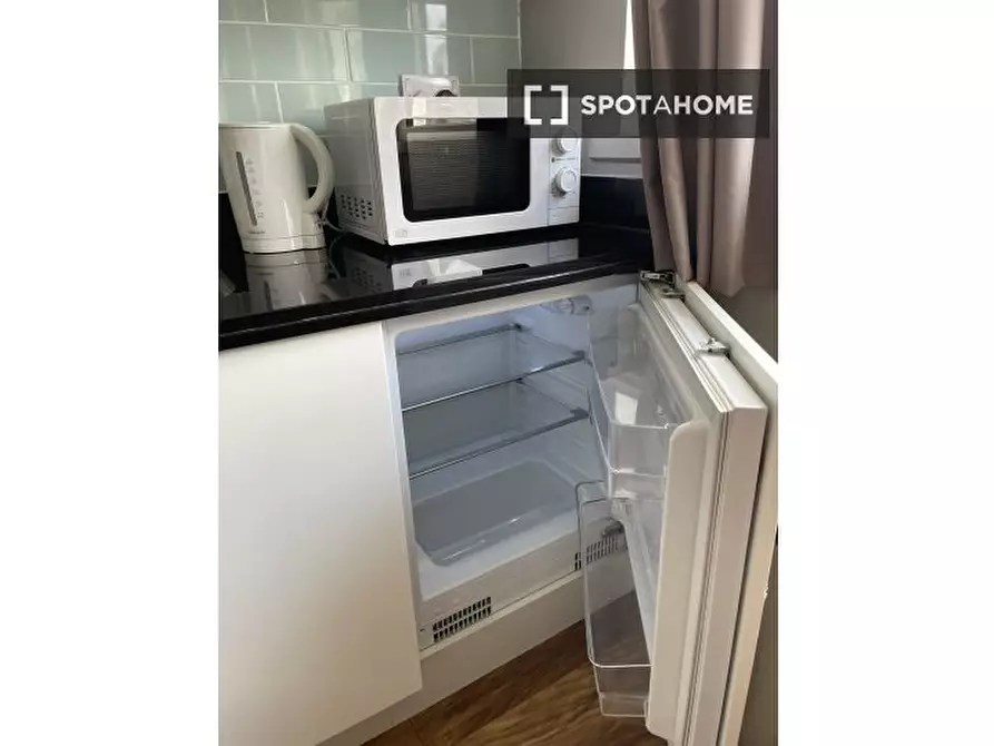 Immagine 8 di Ufficio in affitto  in Glengall Grove a Poplar