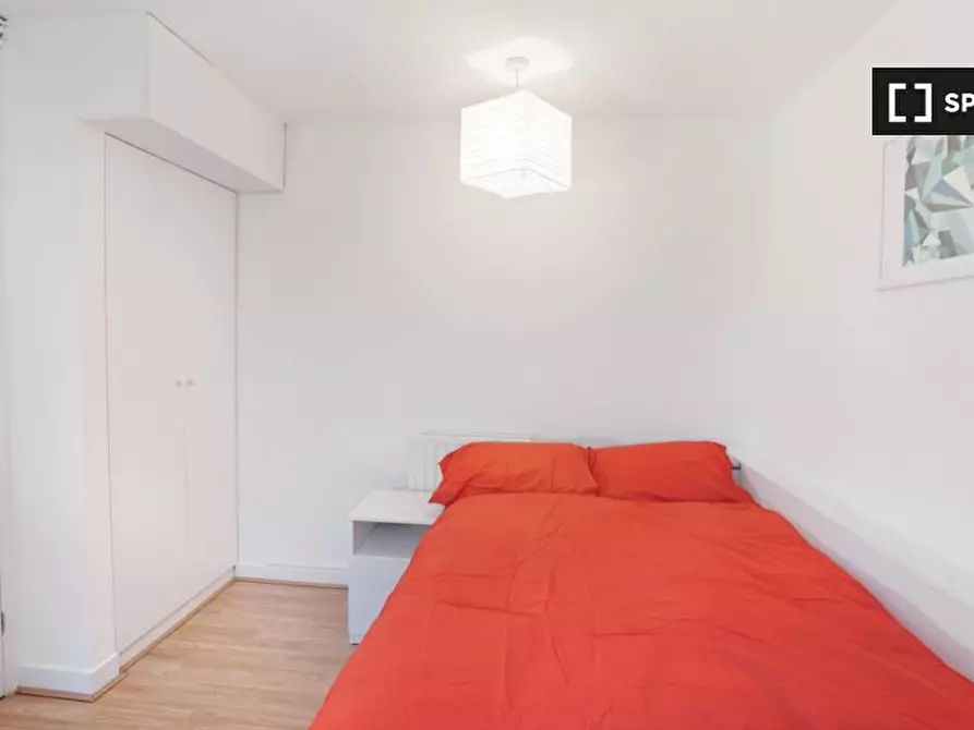 Immagine 1 di Camera condivisa in affitto  in Gough Walk a Poplar