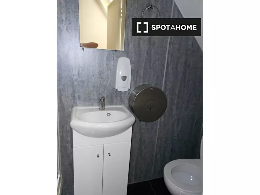 Immagine 7 di Camera condivisa in affitto  in Chatsworth Rd a Brent