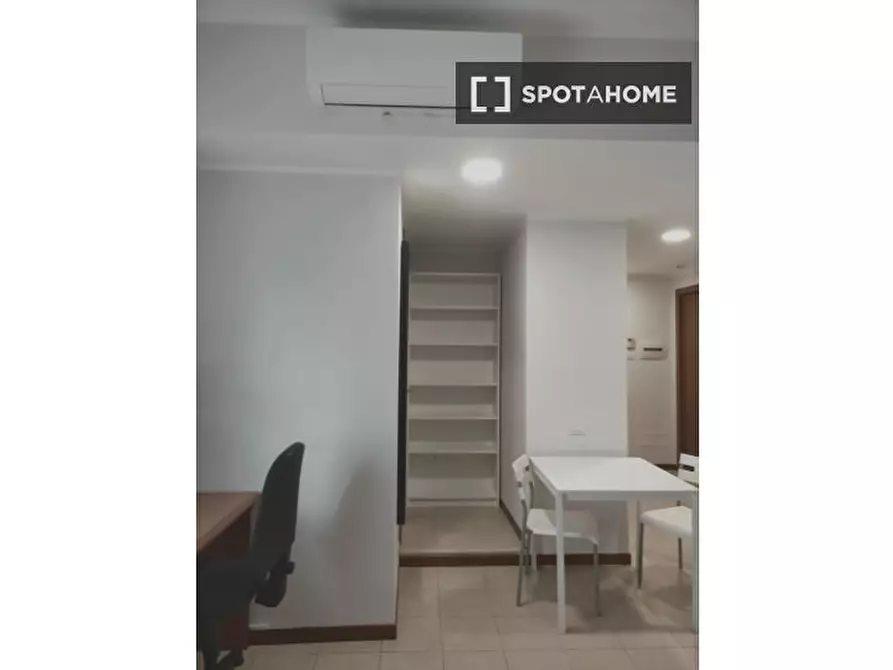Immagine 9 di Ufficio in affitto  in Via Prenestina a Roma