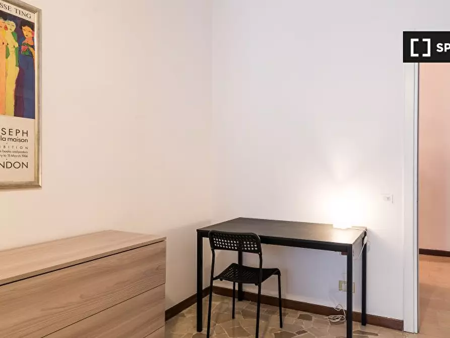 Immagine 5 di Camera condivisa in affitto  in Via Francesco de Sanctis a Milano
