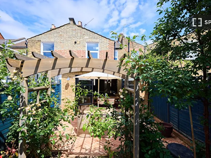 Immagine 11 di Appartamento in affitto  in Naylor Road a Camberwell