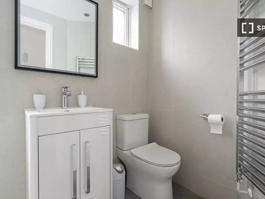 Immagine 5 di Appartamento in affitto  in Shorrolds Rd a Hammersmith