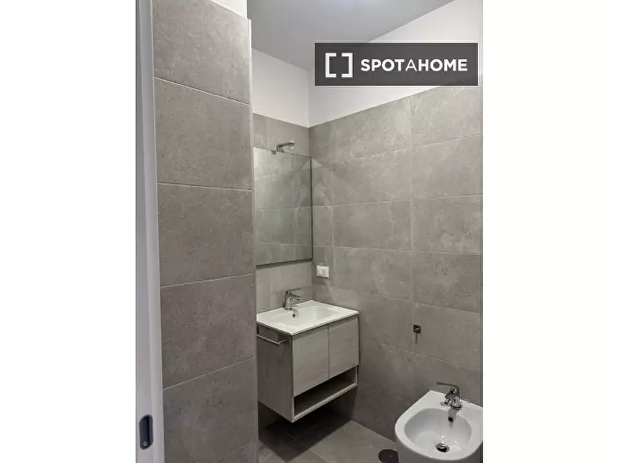 Immagine 7 di Camera condivisa in affitto  in Via Gregorio VII a Roma