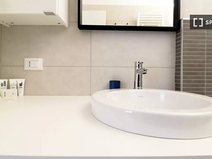 Immagine 12 di Appartamento in affitto  in Via Piero della Francesca a Milano