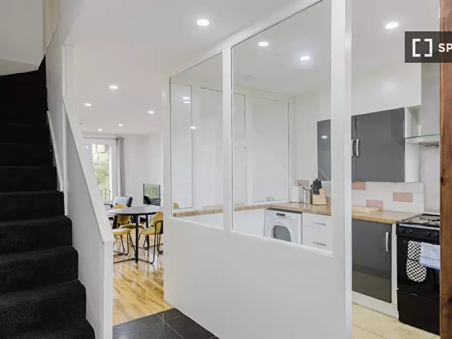 Immagine 19 di Appartamento in affitto  in Alberta St a Camberwell