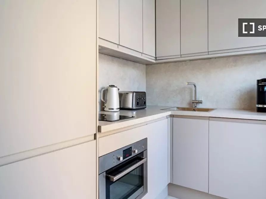 Immagine 5 di Appartamento in affitto  in Old Brompton Rd a Kensington