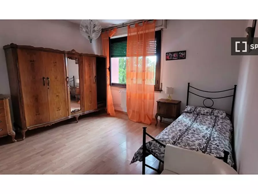 Immagine 1 di Camera condivisa in affitto  in Via Giovanni Montemartini a Milano