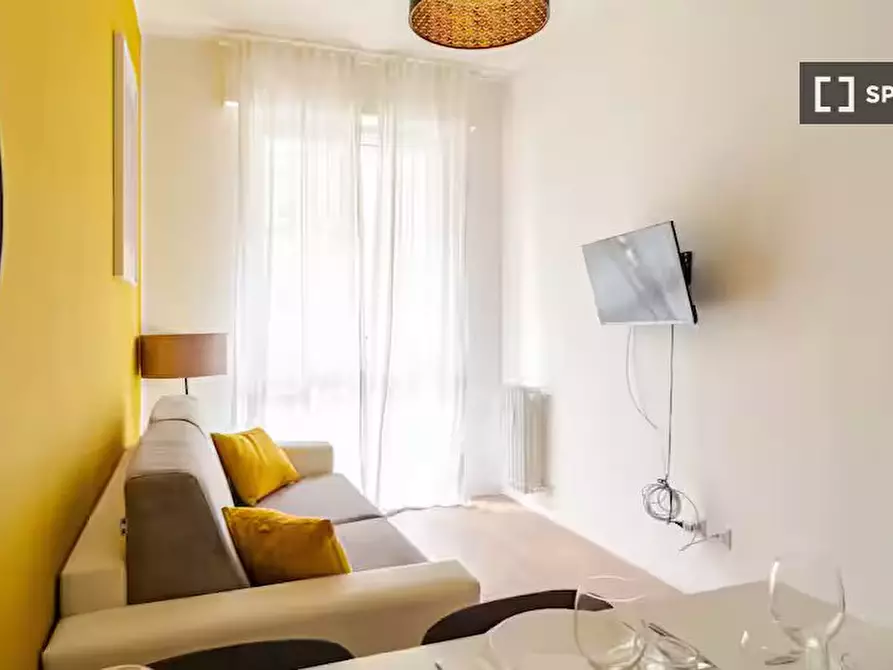 Immagine 5 di Appartamento in affitto  in Via dei Tulipani a Milano
