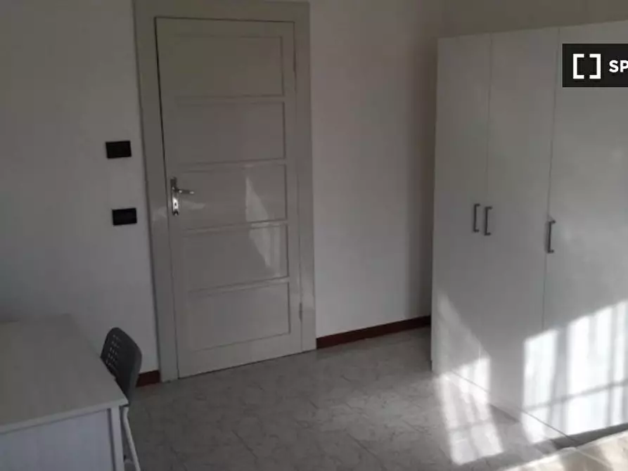 Immagine 4 di Camera condivisa in affitto  in Via de' Carracci a Bologna