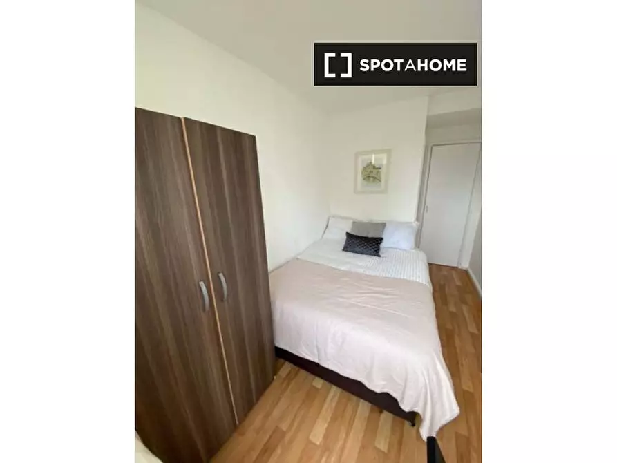 Immagine 7 di Camera condivisa in affitto  in Gibbs Green Cl a Hammersmith