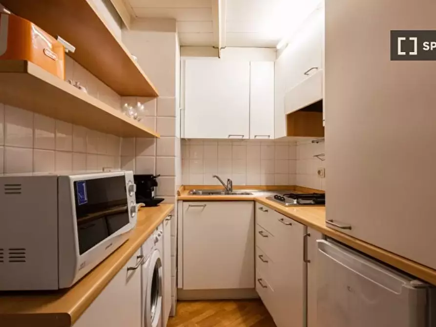 Immagine 7 di Appartamento in affitto  in Via dell' Oriuolo a Firenze