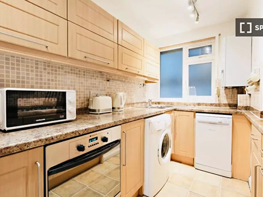 Immagine 7 di Appartamento in affitto  in Finchley Rd a Camden Town
