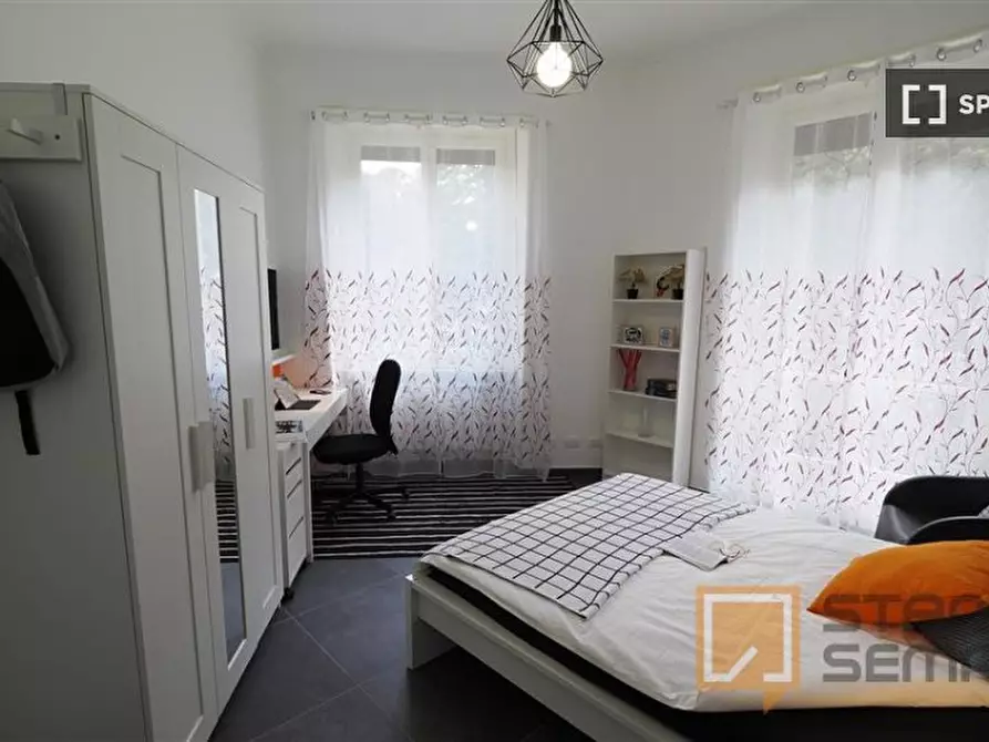 Immagine 2 di Camera condivisa in affitto  in Corso Peschiera a Torino