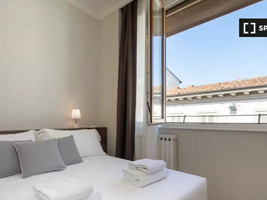 Immagine 4 di Appartamento in affitto  in Via dei Calzaiuoli a Firenze