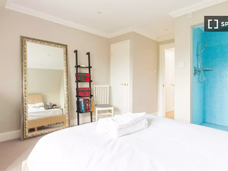 Immagine 18 di Appartamento in affitto  in flat a Kensington