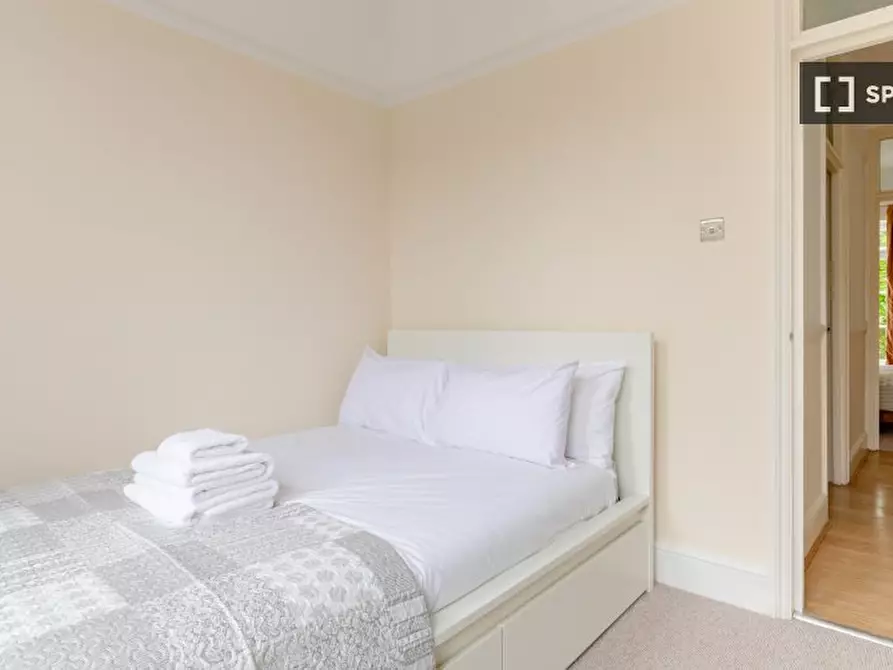 Immagine 4 di Appartamento in affitto  in D Nassington Rd a Camden Town