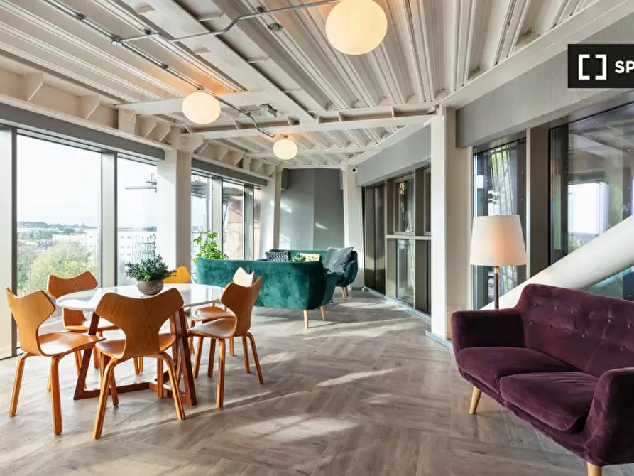 Immagine 15 di Ufficio in affitto  in Western Ave a Ealing