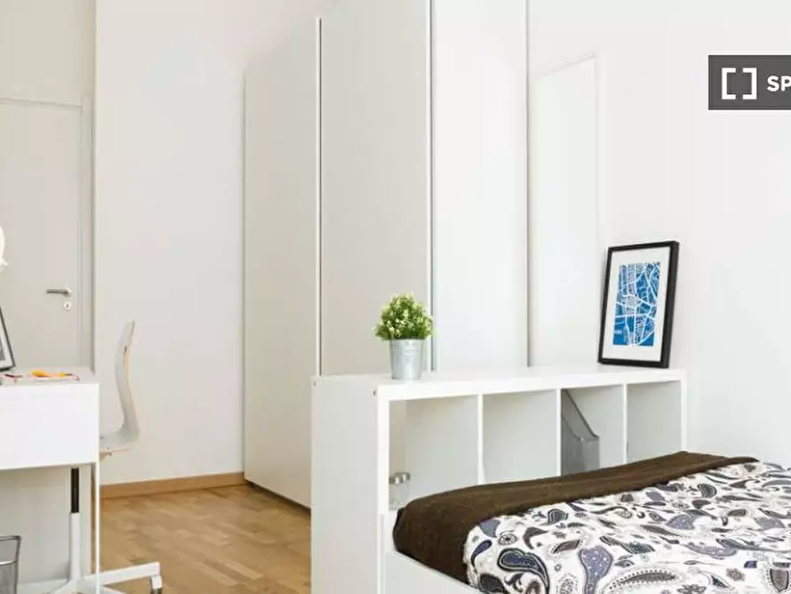 Immagine 4 di Camera condivisa in affitto  in Via Larga a Milano