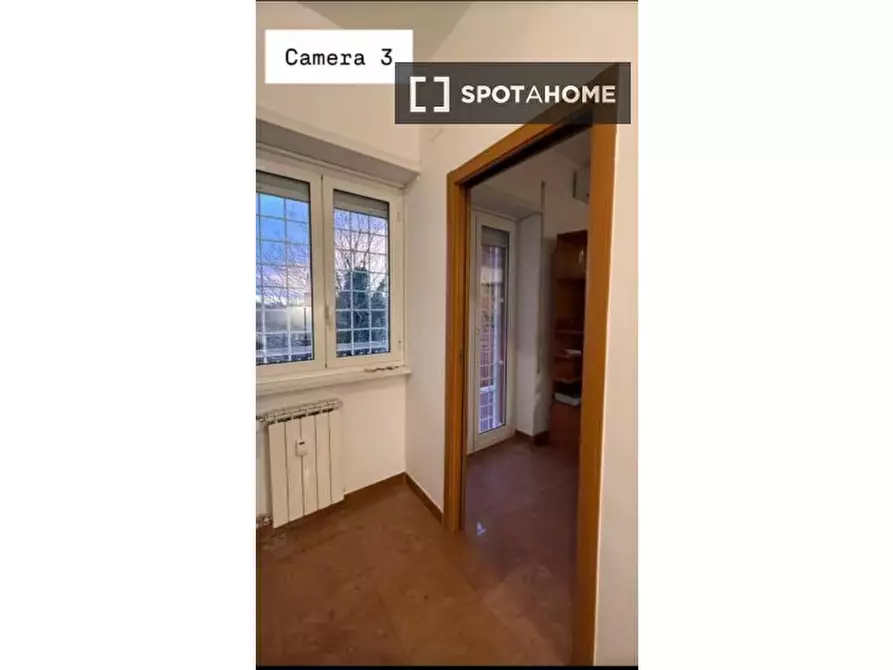 Immagine 9 di Appartamento in affitto  in Via Ascrea a Roma