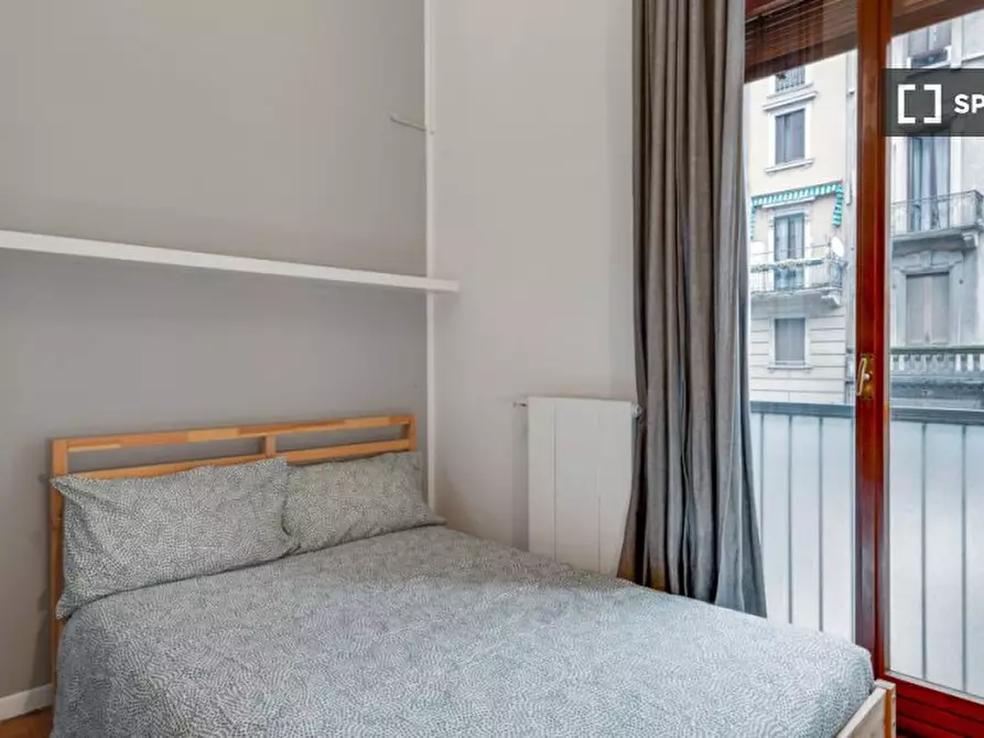 Immagine 3 di Camera condivisa in affitto  in Via Curtatone a Milano